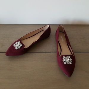 Women's 9M Nine West Maroon Flats with Heels